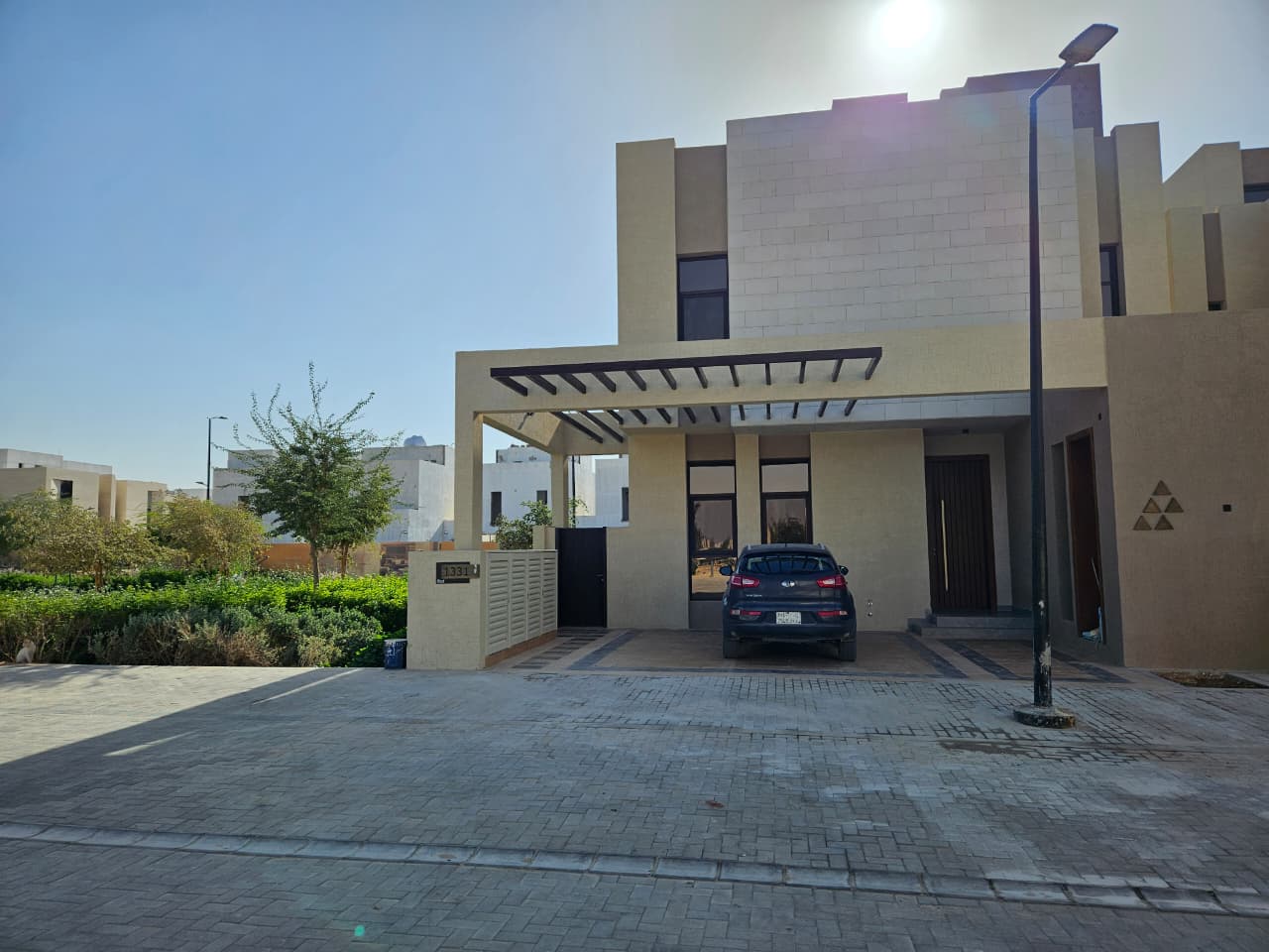 4BR Etoile by Elie Saab — Corner Villa for Rent, Sedra