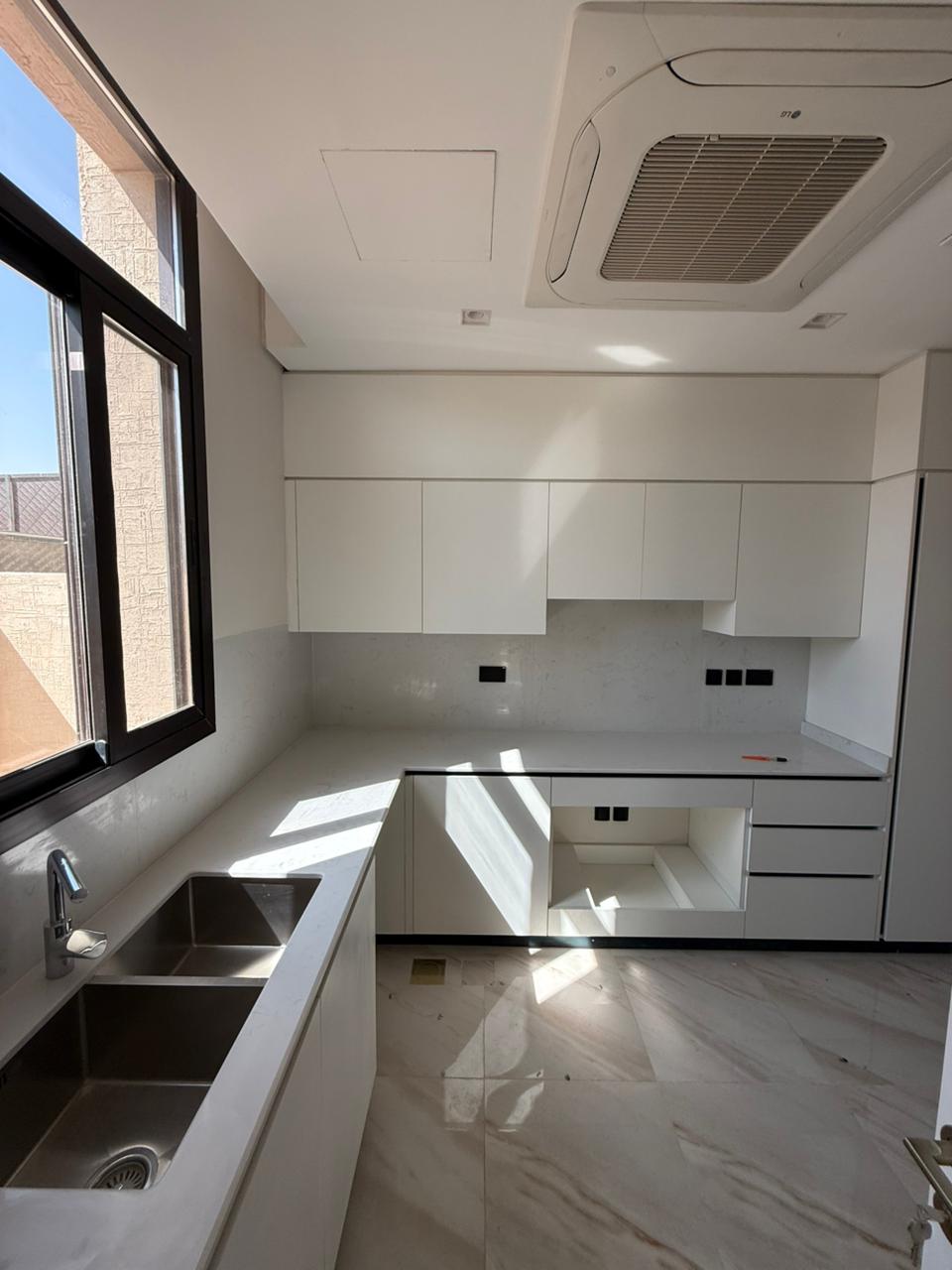 4BR Etoile by Elie Saab — Villa for Rent, Sedra thumbnail 7