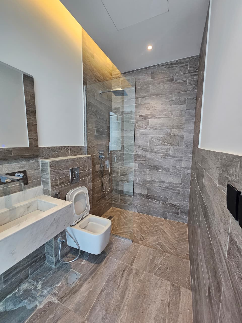Exclusive high‑floor apartment for sale in Sufana Tower 2, Riyadh thumbnail 5