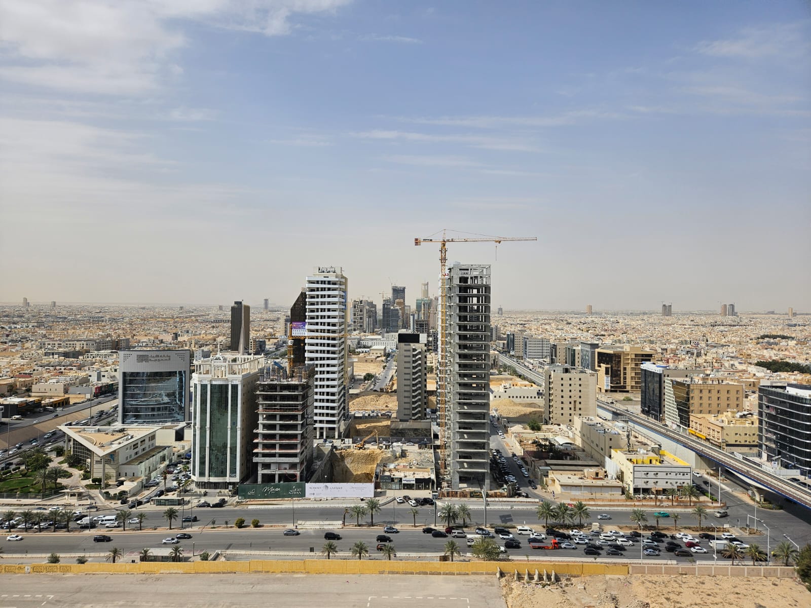 Penthouse for sale in Riyadh with skyline views thumbnail 11