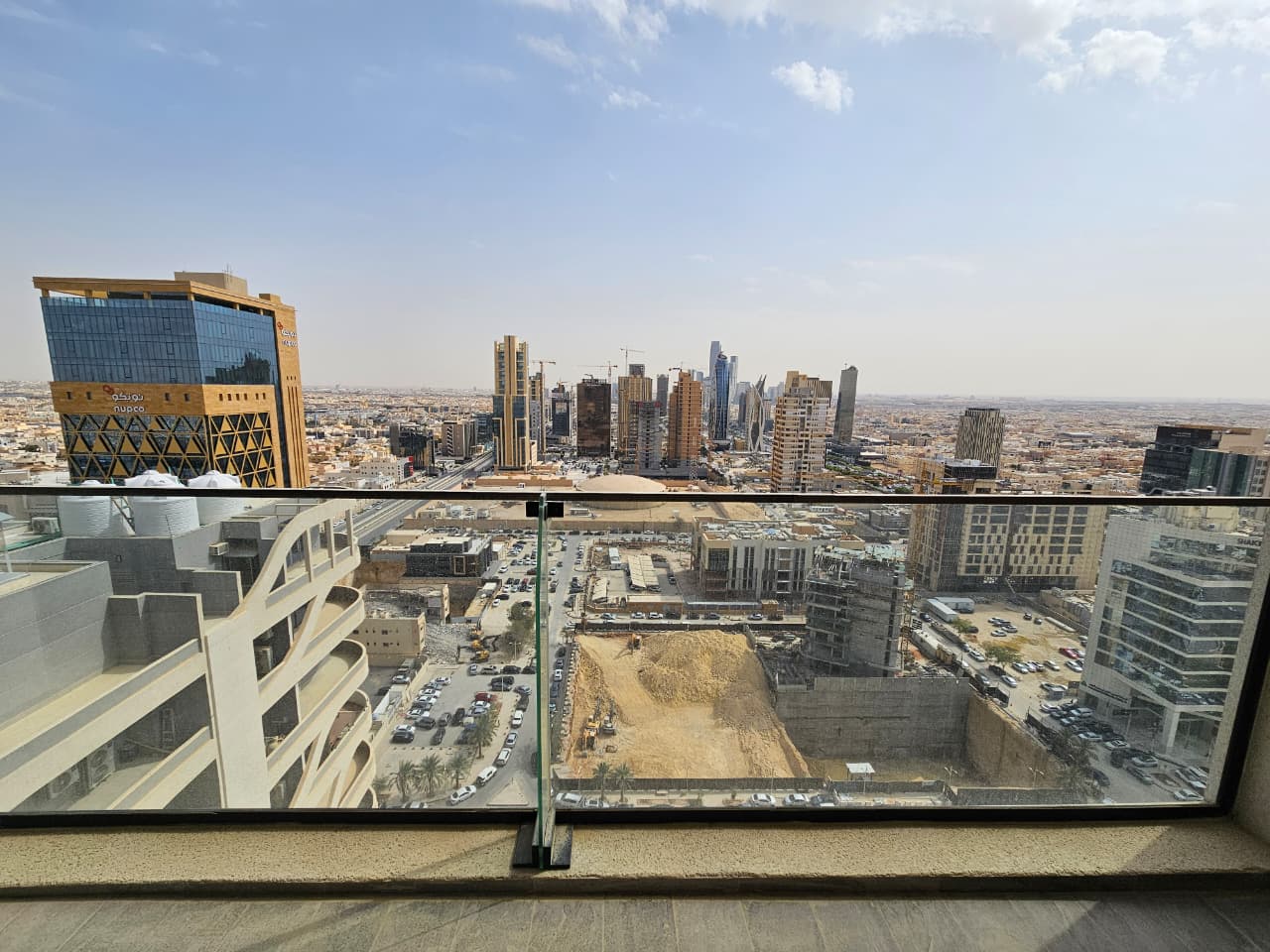 Penthouse for sale in Riyadh with skyline views thumbnail 18