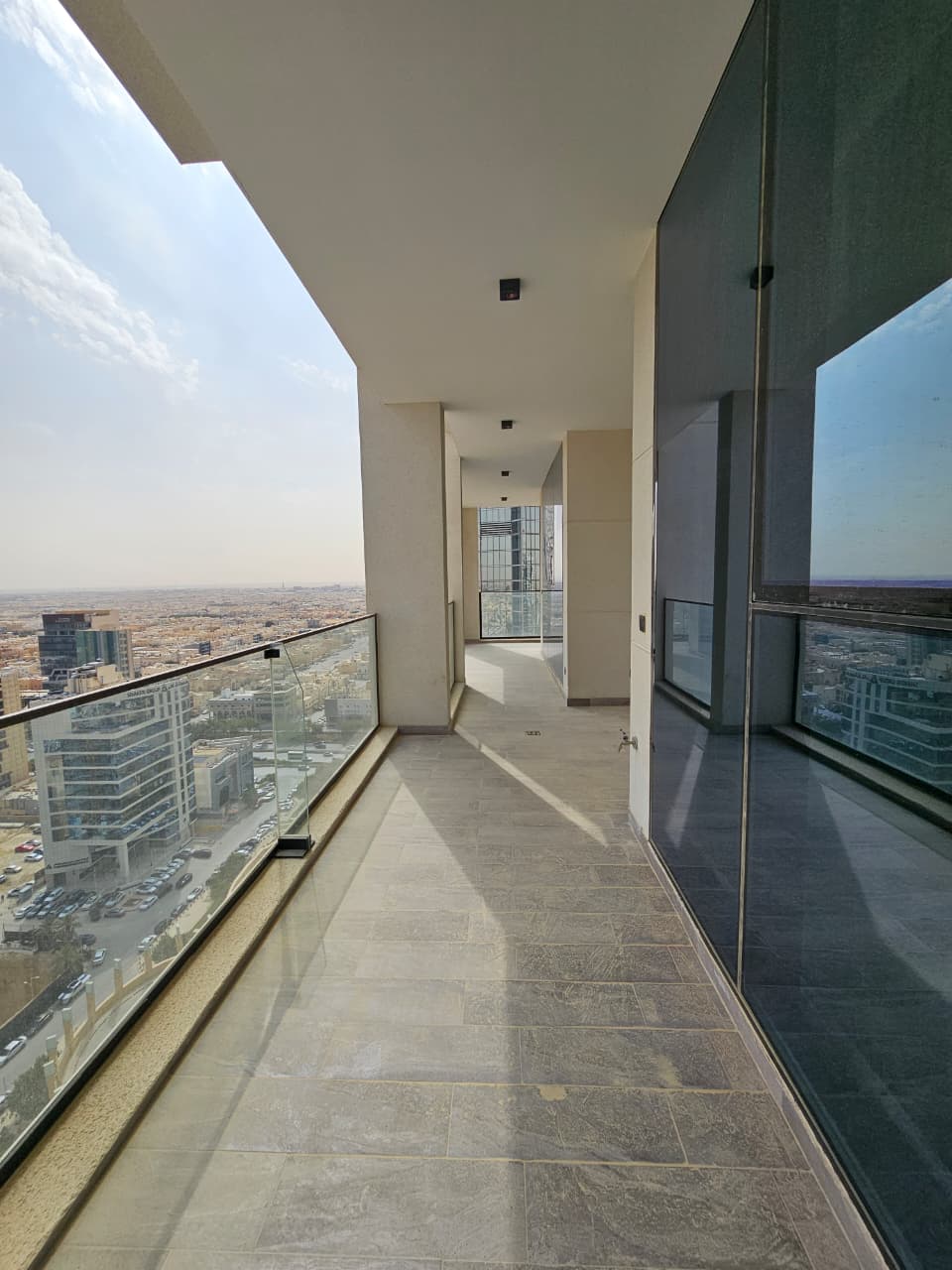 Penthouse for sale in Riyadh with skyline views thumbnail 20