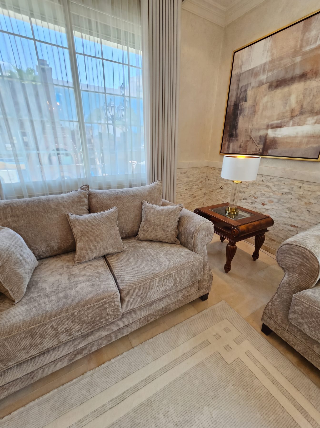 Rent a Furnished Villa with a Private Pool in Al Olaya, Riyadh thumbnail 8