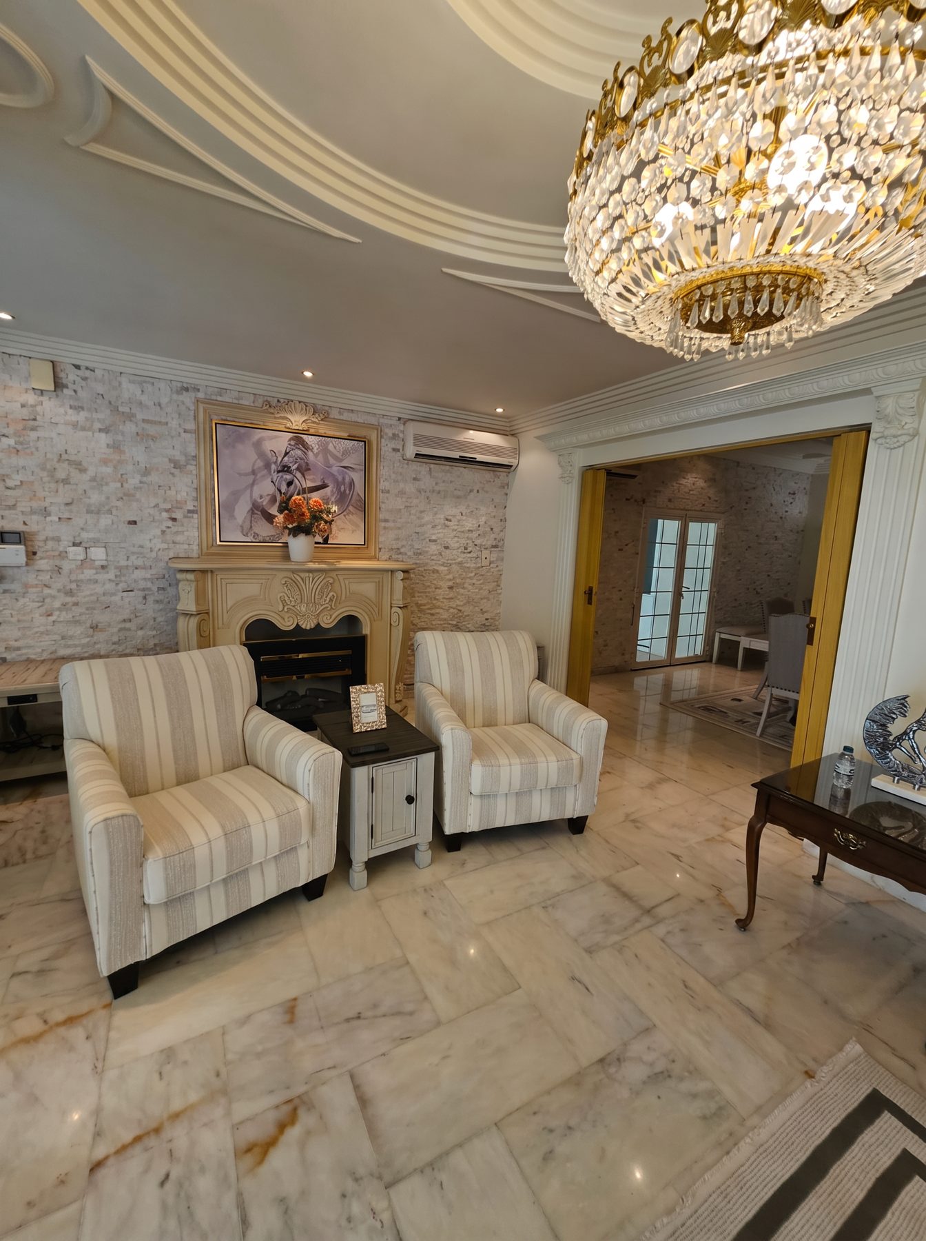Rent a Furnished Villa with a Private Pool in Al Olaya, Riyadh thumbnail 4