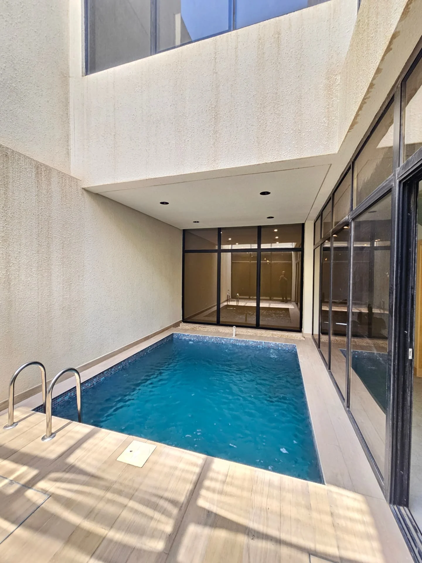 Villa for sale in Al Nayfa Compound, Al Munsiyah, Riyadh – private indoor swimming pool