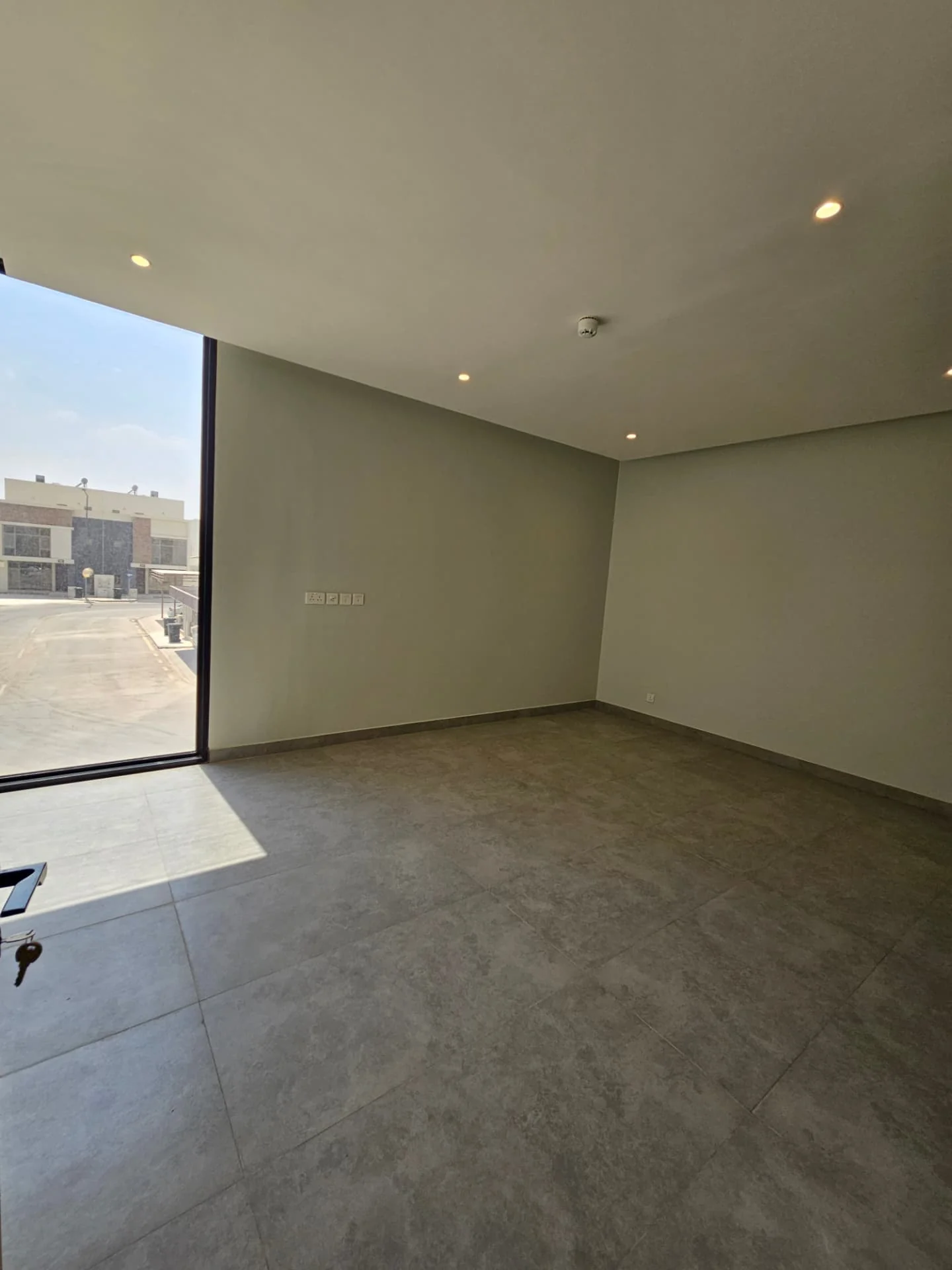 Villa for sale in Al Nayfa Compound, Al Munsiyah, Riyadh – majlis with garden light
