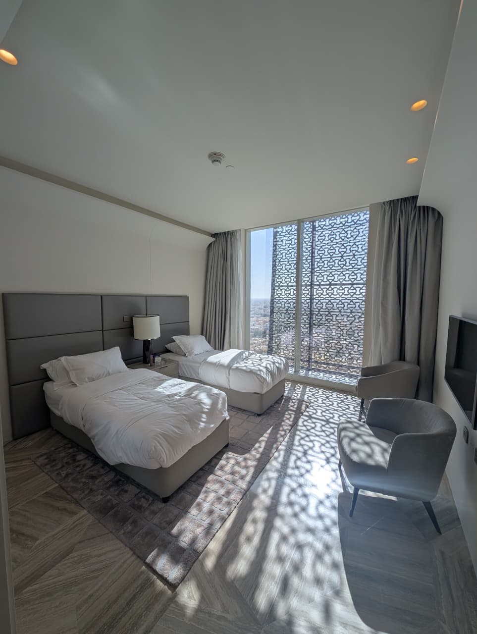 Buy a Unique Designer Apartment in DAMAC Tower, with interiors by Fendi thumbnail 5