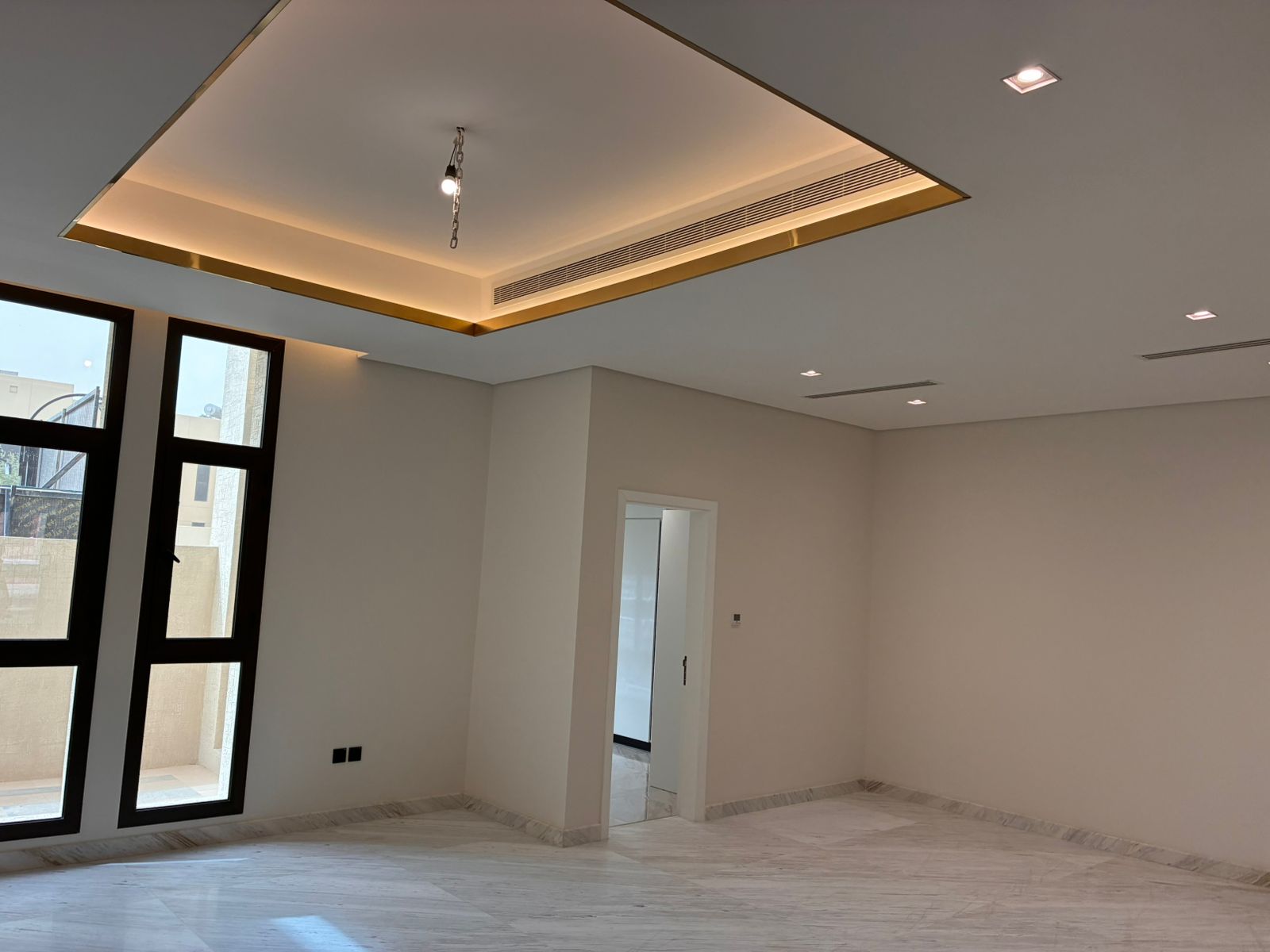 Villa For Sale in Sedra by Elie Saab thumbnail 10