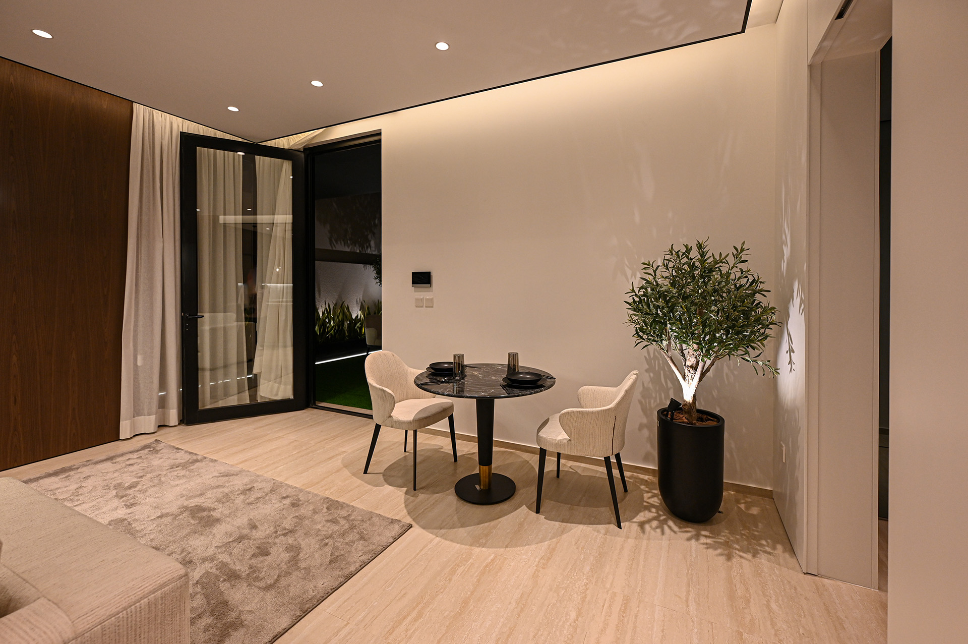 Luxury Floors at Qurtuba — view 8