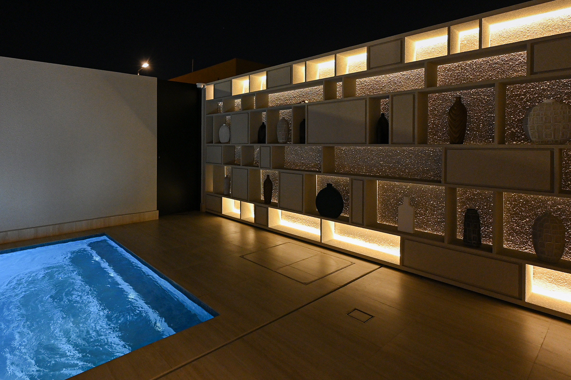 Luxury Floors at Qurtuba — view 11