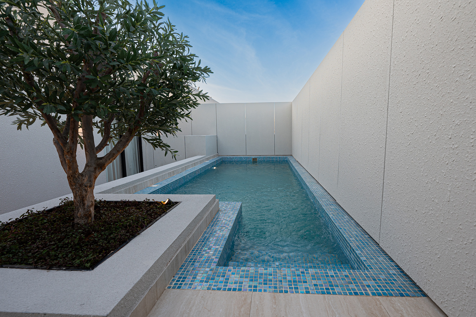 Luxury Floors at Qurtuba — view 12